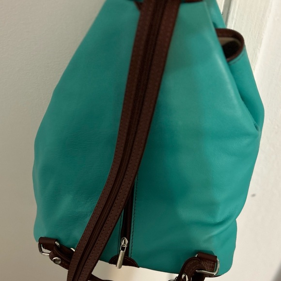 Vera Pelle Leather Two-Way Backpack and Shoulder Bag